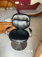 Beauty parlour chair