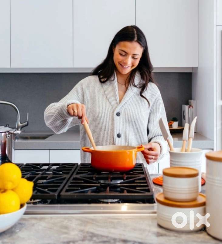 അടുക്കളയിൽ സഹായത്തിനും ക്ലീനിങ്ങിനും വേണ്ടി ആളെ ആവശ്യമുണ്ട്