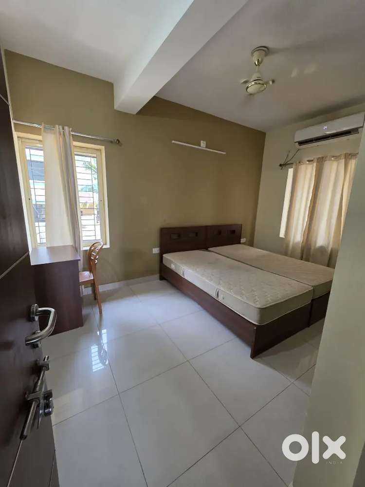 Exclusive Girls PG Near KIIT & Infocityt for Students & Professionals