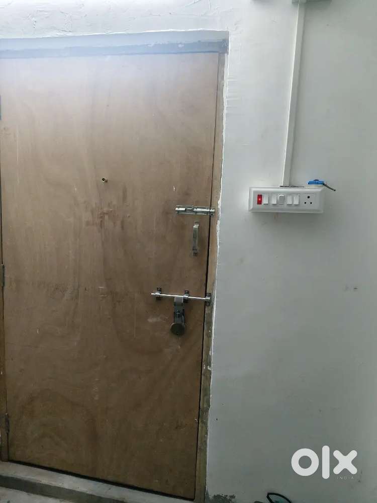 24×7 water available electric available seprate room