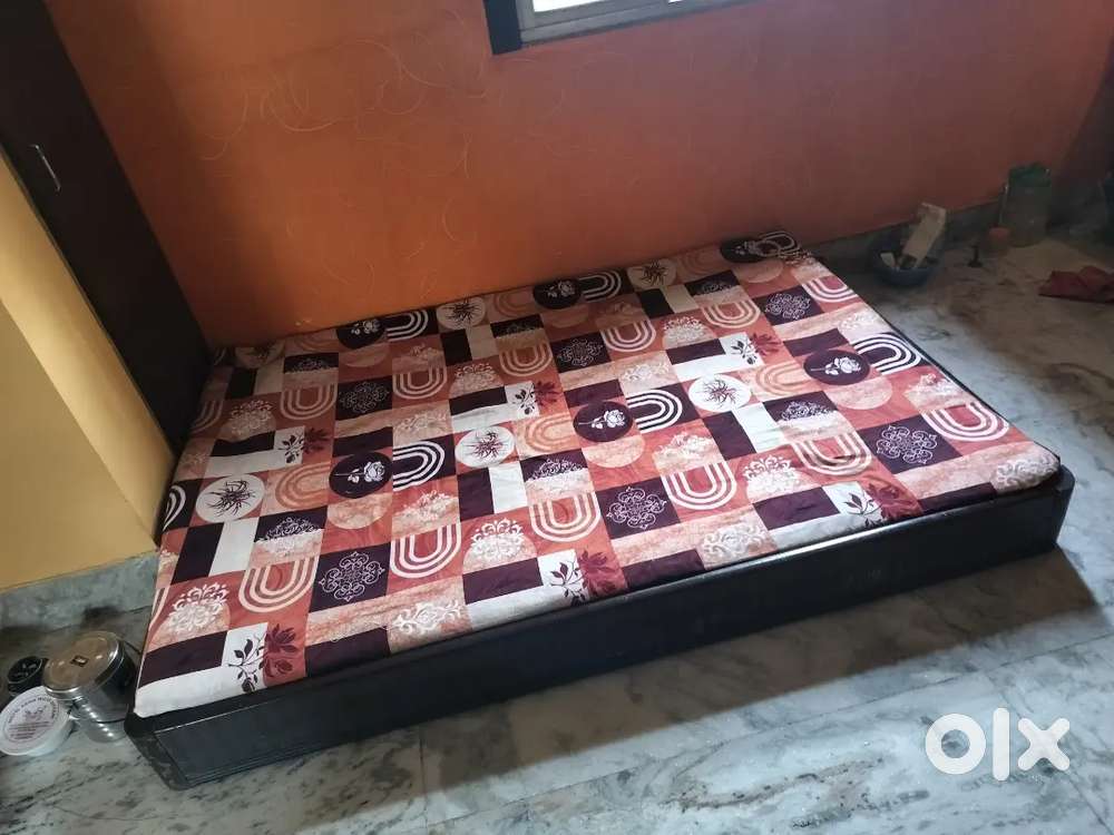 Selling bed
