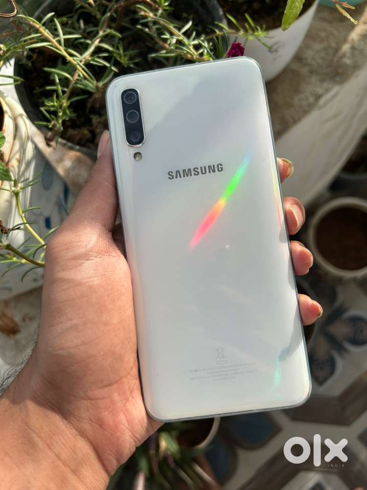 A50 4/64 GB