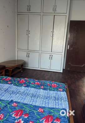 1 room with bathroom & kitchen available for female students only