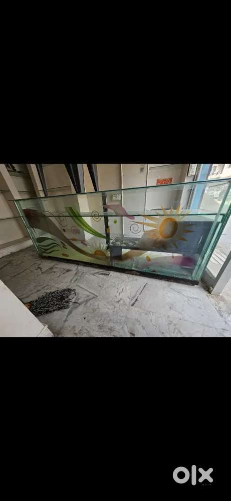 Glass counter