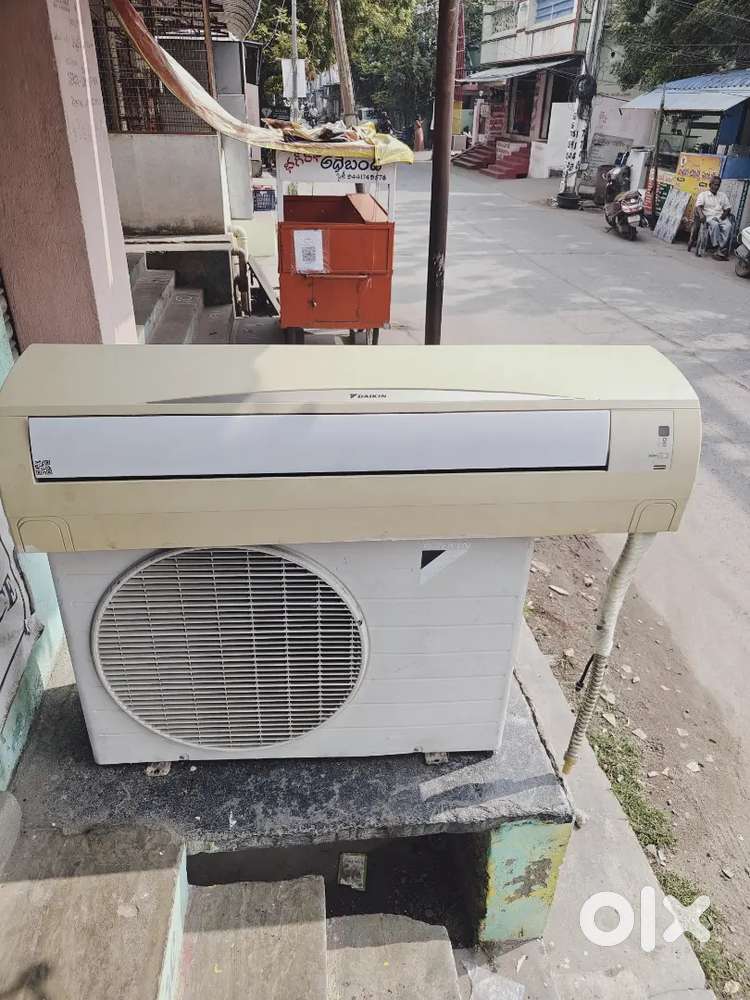 Daikin 1.5 ton A.C