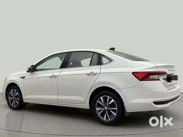 Skoda Slavia 2024 Petrol Well Maintained