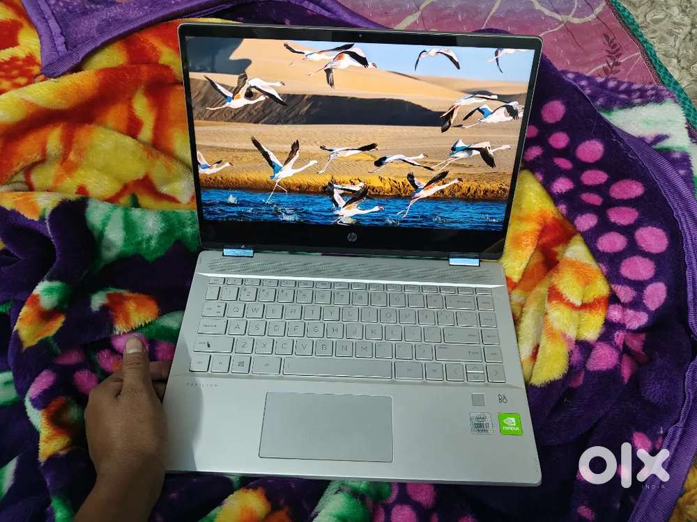 HP 360 touch core i7 10th gen 8GB RAM 256 GB SST 6 hr battry