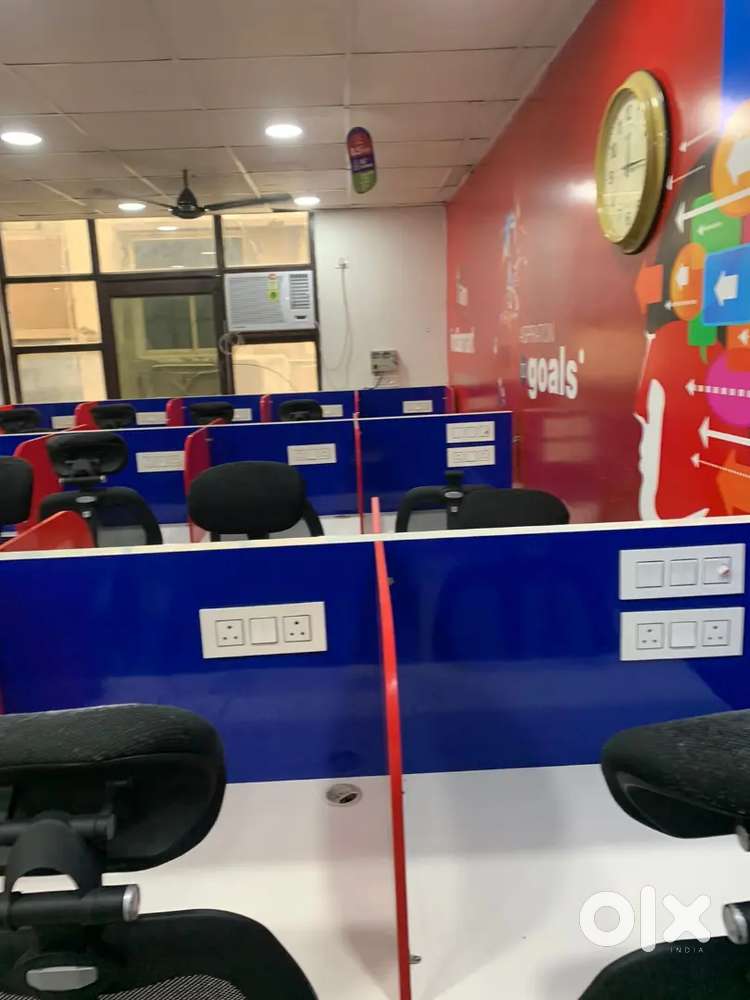 Fully furnished luxury office