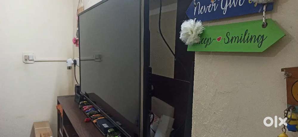 Onida 50 TV for immediate sale