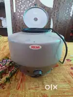 Centrifuge Machine 4 cylinders