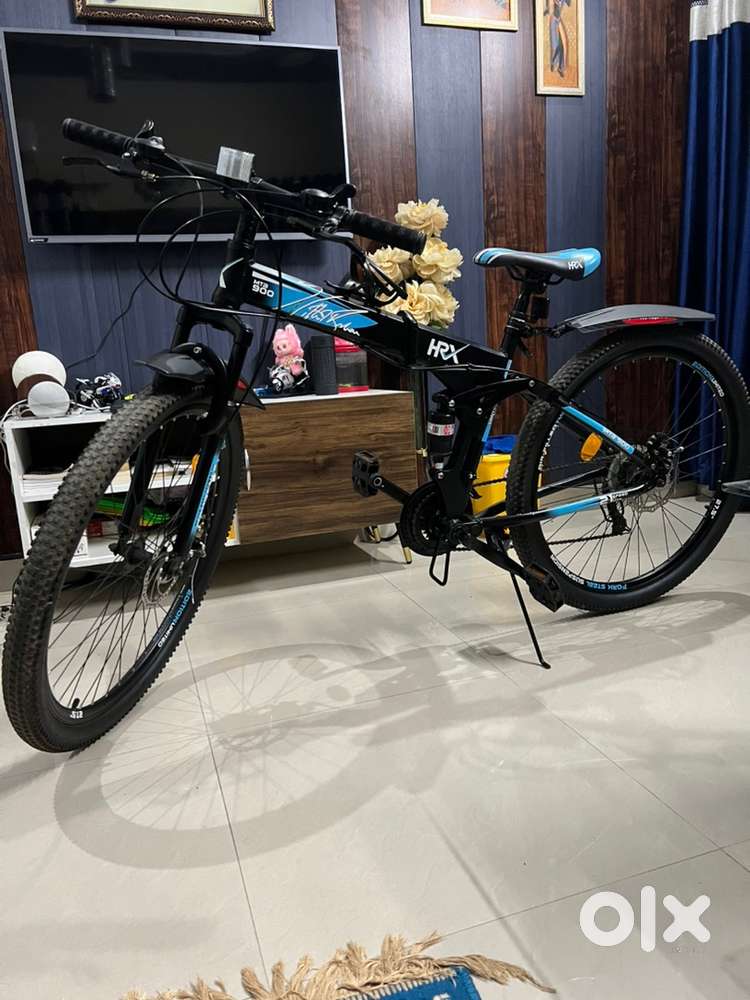 Hrx MTB 900 limited Edition with Hritik Roshan Sign Embossed on it