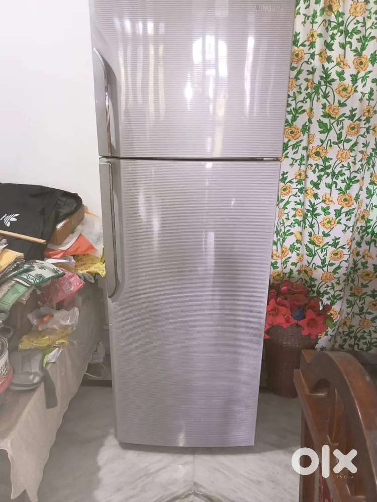 Samsung Fridge 256 Litre