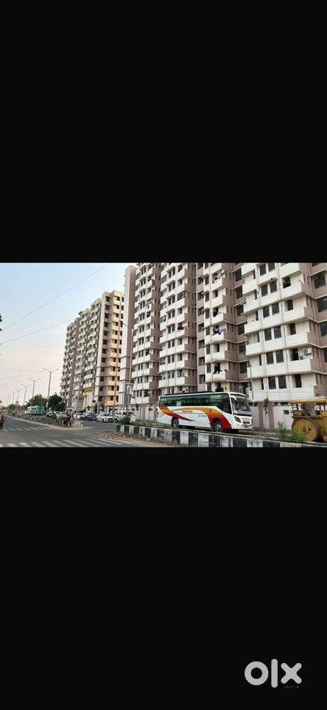 We have provied 1 bhk nd 2 bhk flat on rent