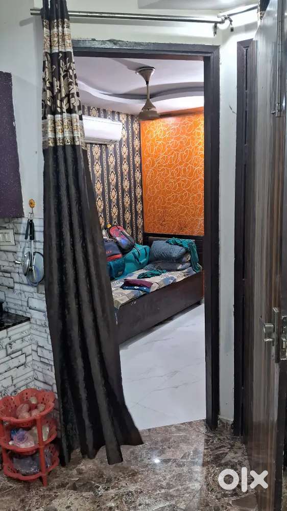 50 Gaj - 2 BHK - Roof Right - Top floor for Sale , Close to 40 ft Road