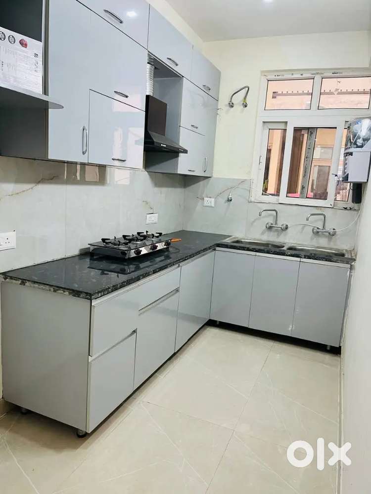 2BHK (onwerfree)simi furnished sector 89 near by 8B mohali