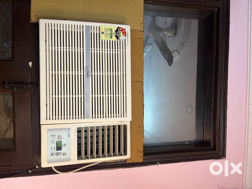 A Havells brand , LLOYD model , 3 years old