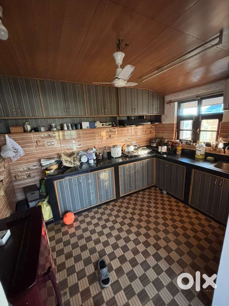 Two bhk flat available on rent at hyderpora rehmat abad colony