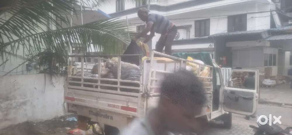 Vacancy Bolero pickup driver daily 800 monthly 16000