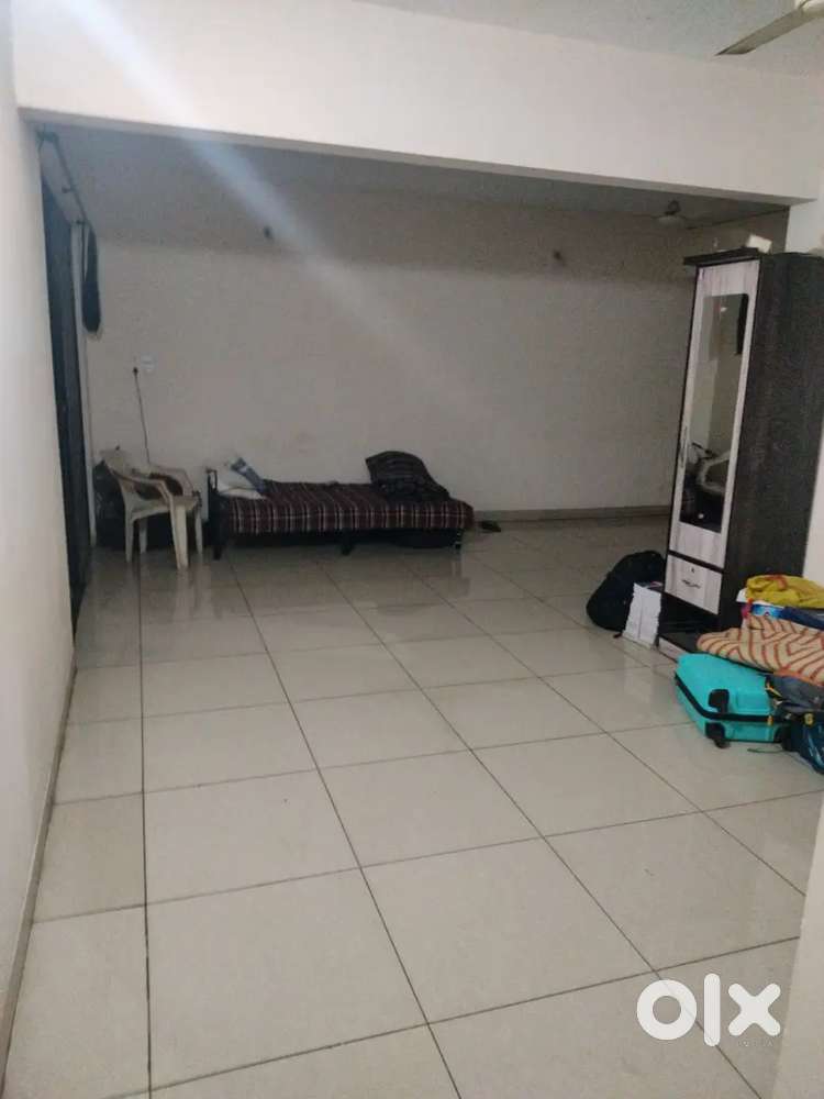 Roommet Required 1-2