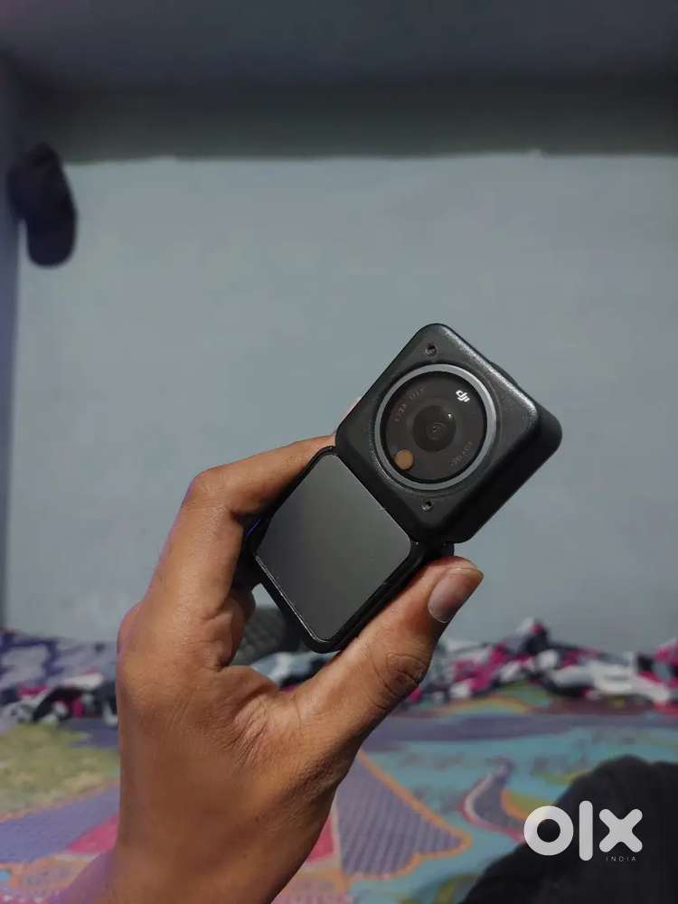 DJI action 2 action camera 128gb brand new condition