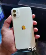Sales offer iPhone 11,128gb with bill box warranty available.