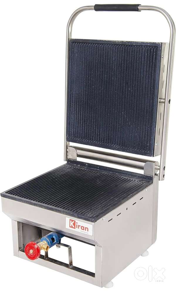 Griller used with gas cylinder