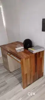 Office table study