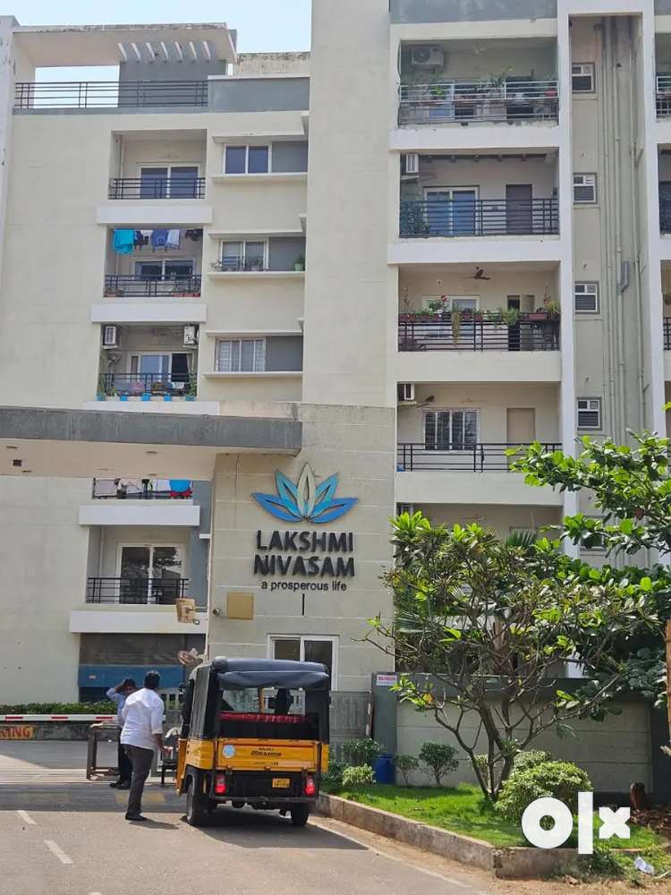 3 BHK 1880 sft East Facing in Gated Community NEGOTIABLE