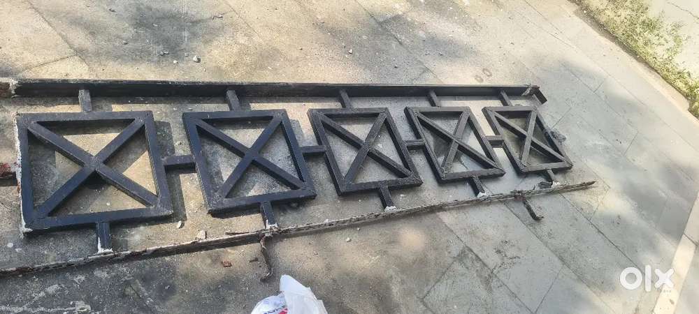 M.S. Railing for Roof parapet wall size 23'x1.5'