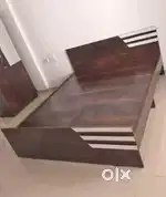 Without storage bed