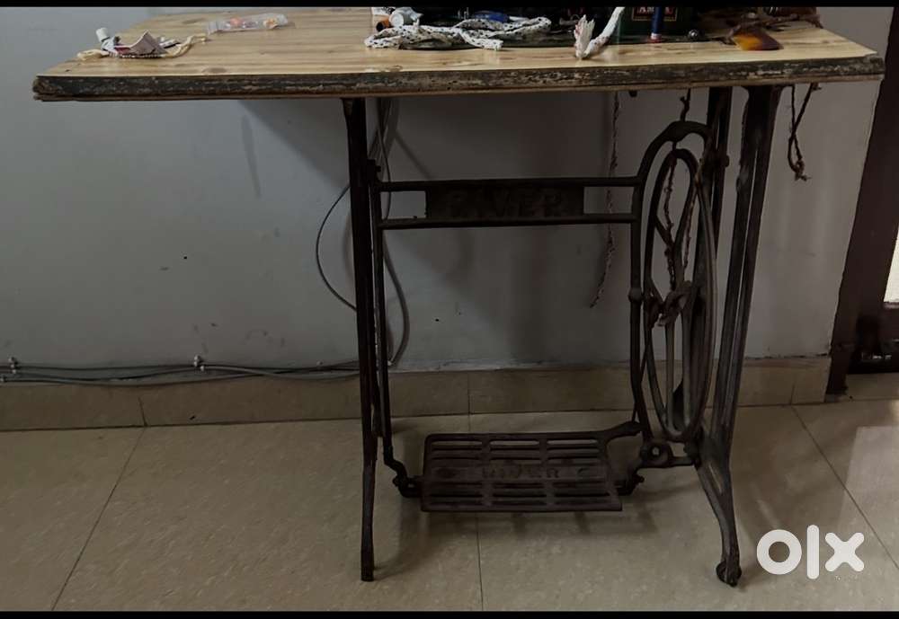 Machine table