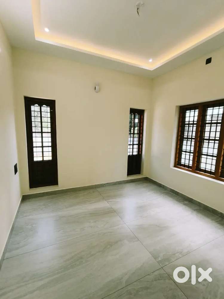 ഗേറ്റഡ് വില്ല, 3 bhk തൃപ്പൂണിത്തുറ ചോയ്സ് സ്കൂൾ അടുത്ത്