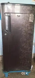Whirlpool fridge 2 year like newly