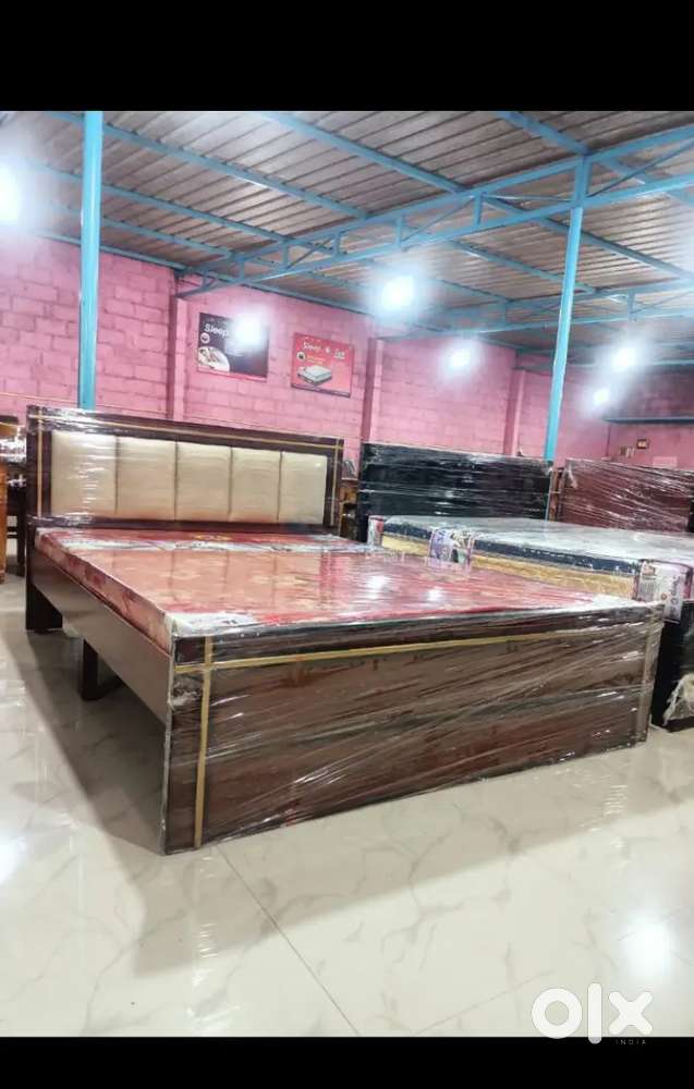 Brand new queen size bed direct from factory outlet