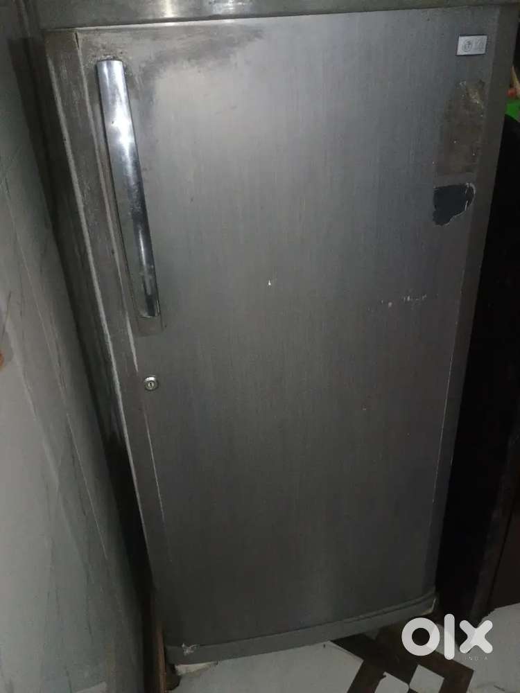 LG fridge in very good condition