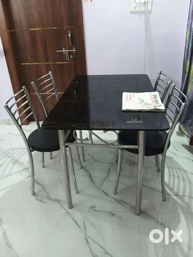 Dining table & 4 chair set