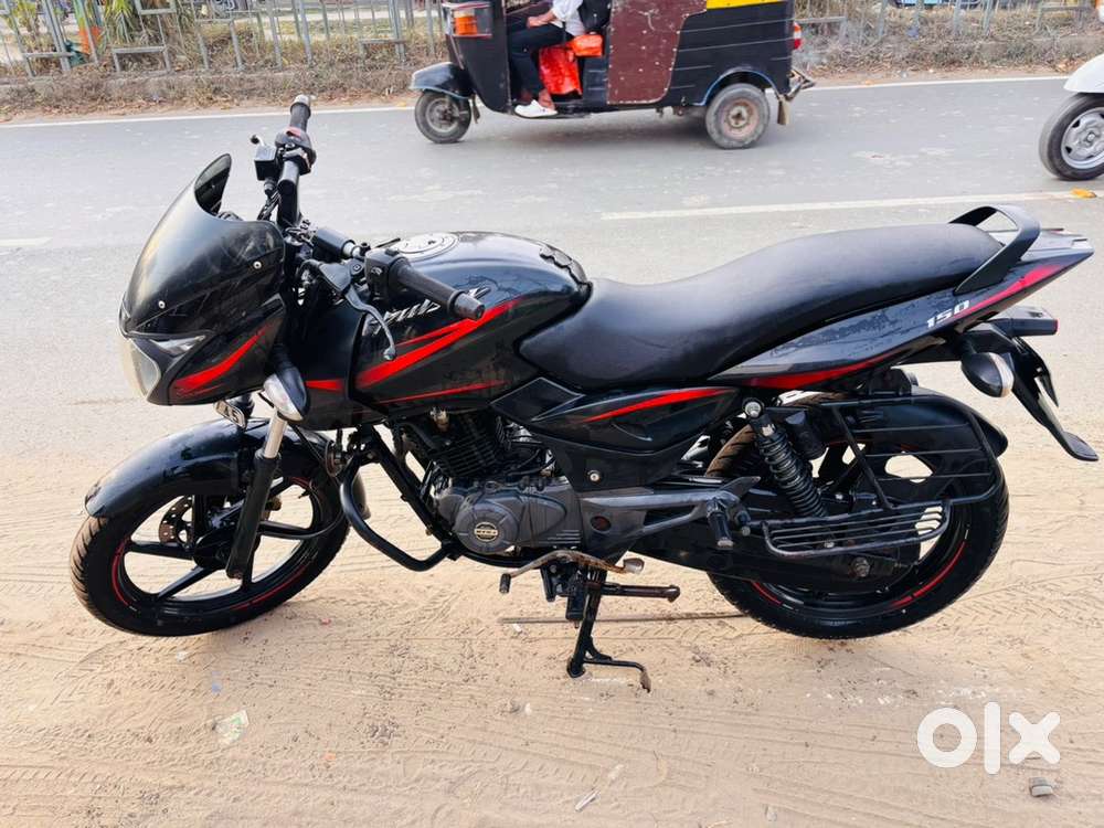 Bajaj Pulsar 150 BS IV Engine