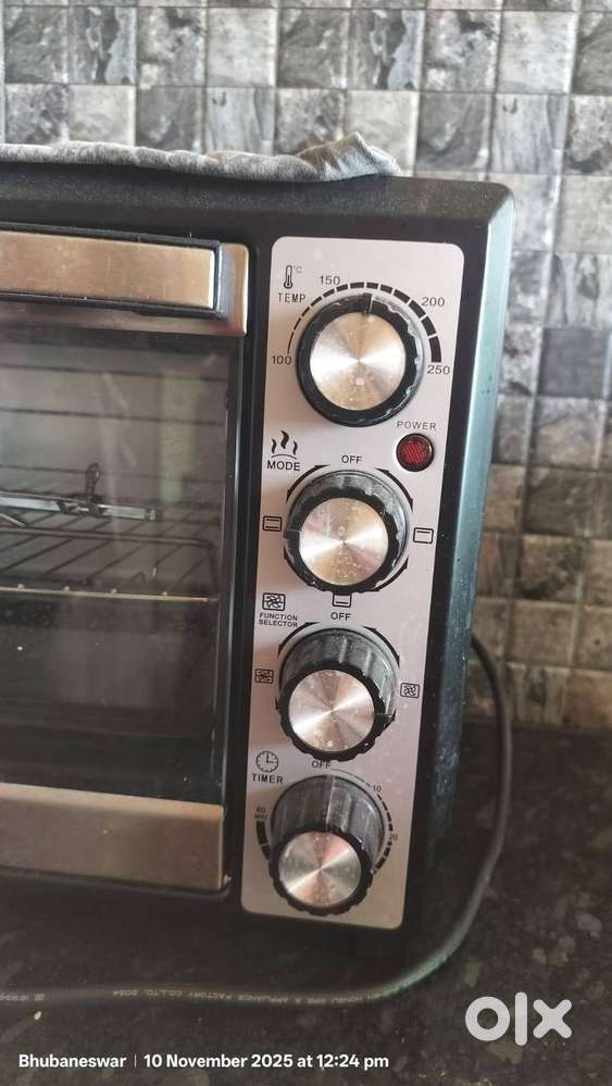 Croma 33L OTG Oven Toaster Griller – Brand New  less Use