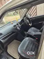 Well Maintained Maruti Suzuki Swift 2014 Petrol.
