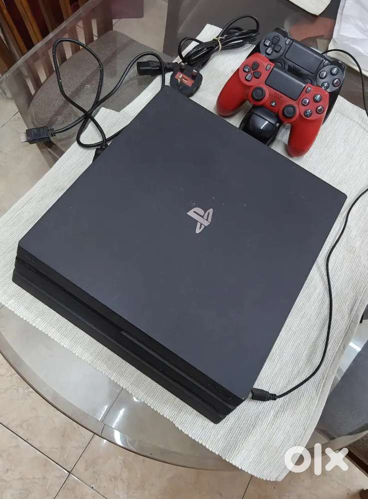 Excellent condition PS 4 pro