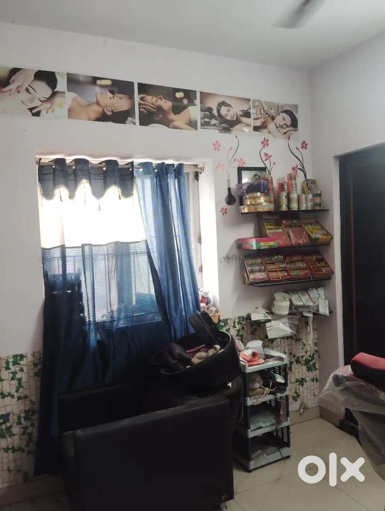 Wanted female beautician to work in our house.