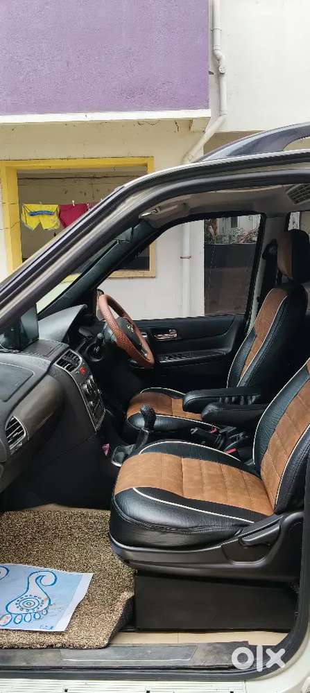 Tata Safari Storme 2016