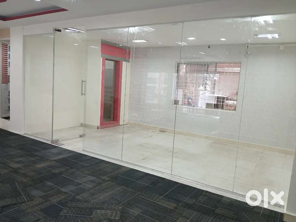 Glass partition work. Office workstation. Floor mat. Almuniam Work