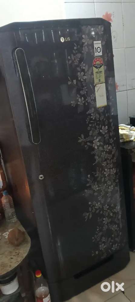 LG Refrigerator – 235L