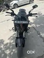 Bajaj Dominar