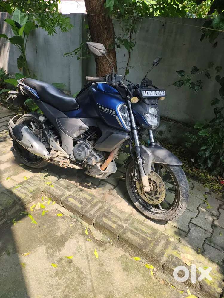 Yamaha FZS