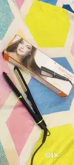 New Reconnect Hair Straightener Unused