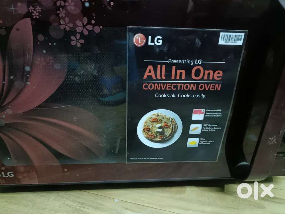 Oven cooks all by LG