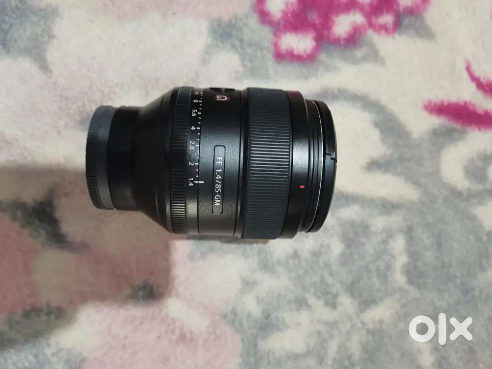 Sony g master 85mm lens