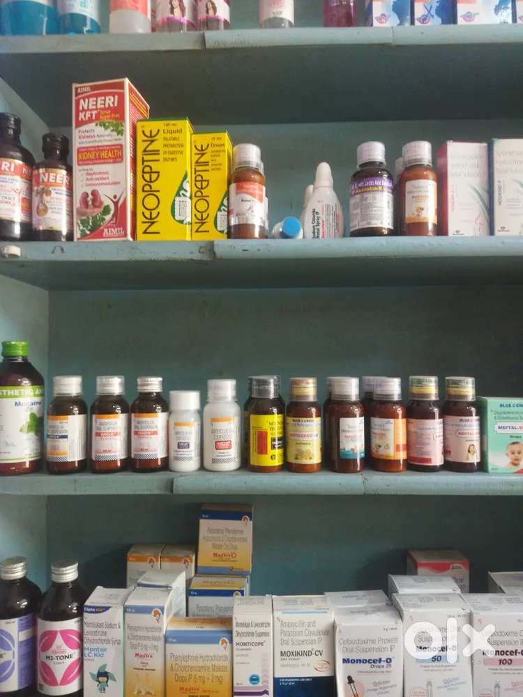 Medical store ke liye ldka cahiye
